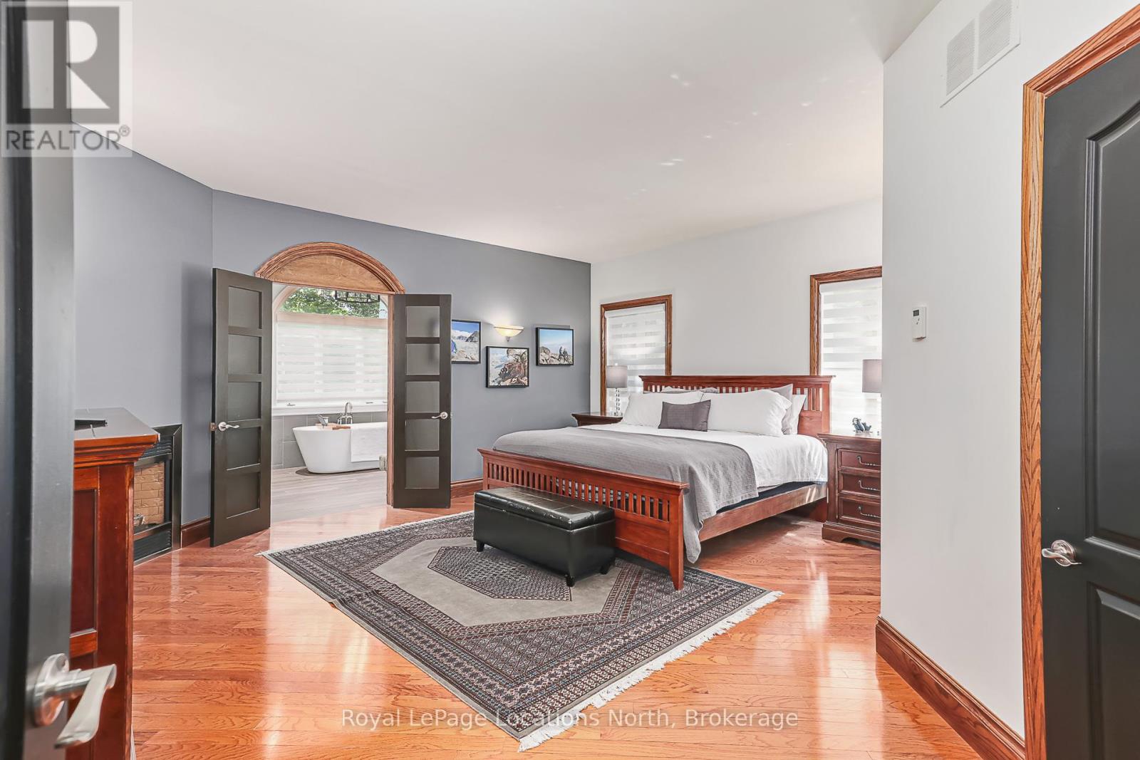 44 Blackburn Avenue, Clearview, Ontario  L0M 1P0 - Photo 11 - S13454120