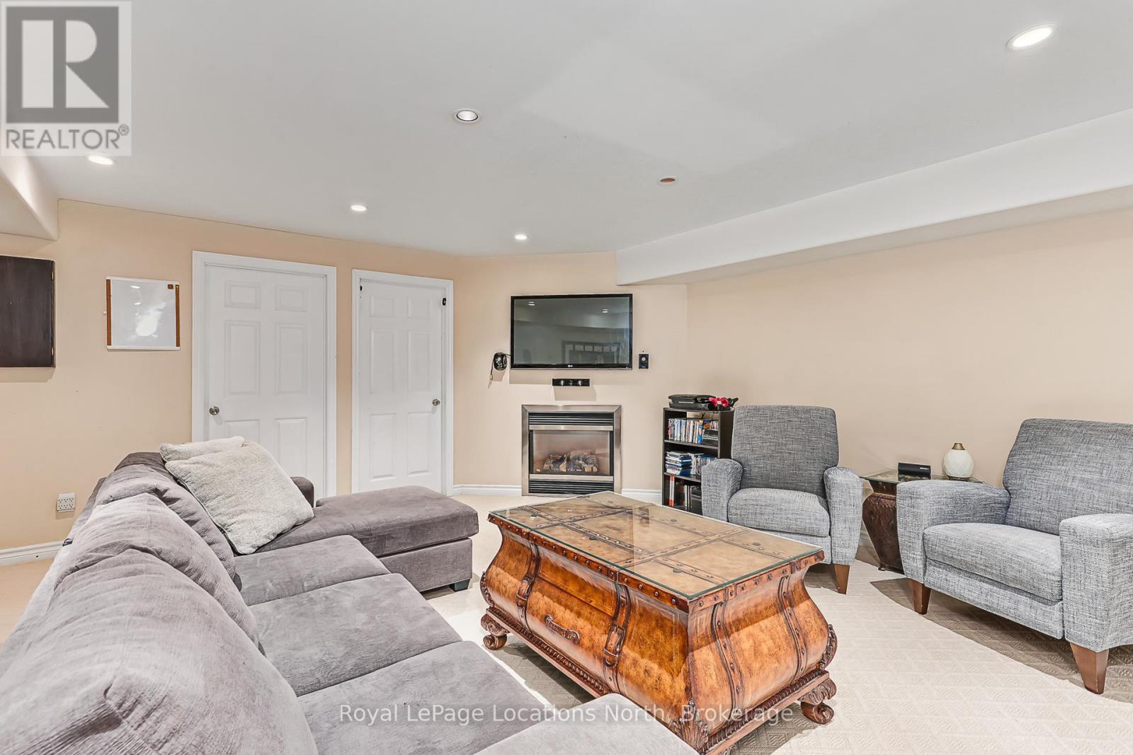 44 Blackburn Avenue, Clearview, Ontario  L0M 1P0 - Photo 28 - S13454120