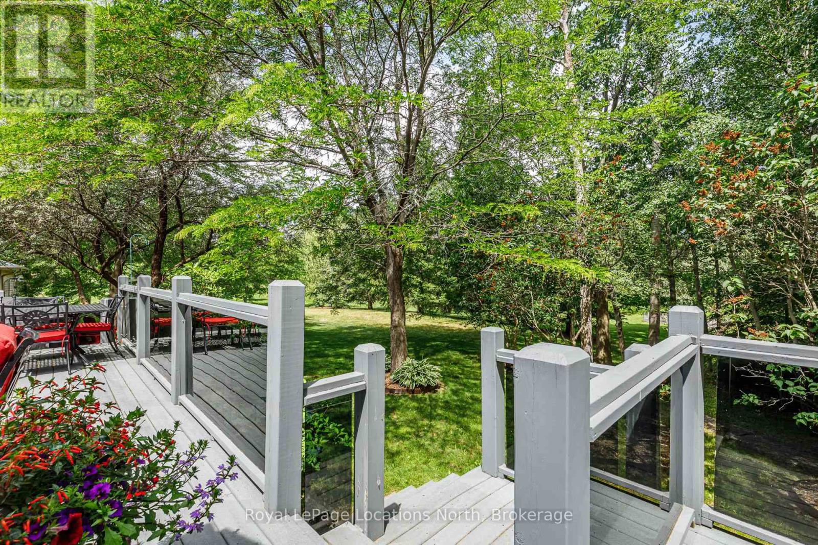 44 Blackburn Avenue, Clearview, Ontario  L0M 1P0 - Photo 37 - S13454120