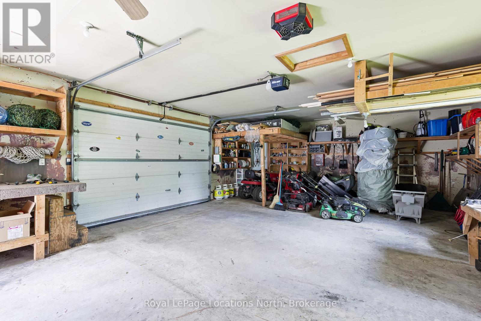 44 Blackburn Avenue, Clearview, Ontario  L0M 1P0 - Photo 47 - S13454120