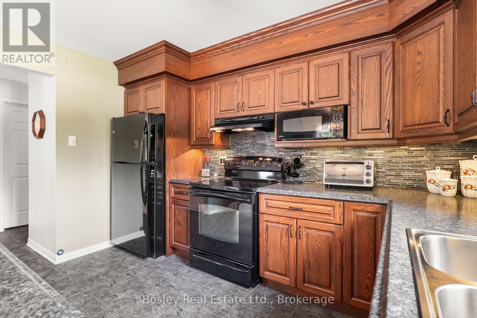 203 - 440 Durham Street W, Wellington North, Ontario  N0G 2L1 - Photo 10 - X13454282