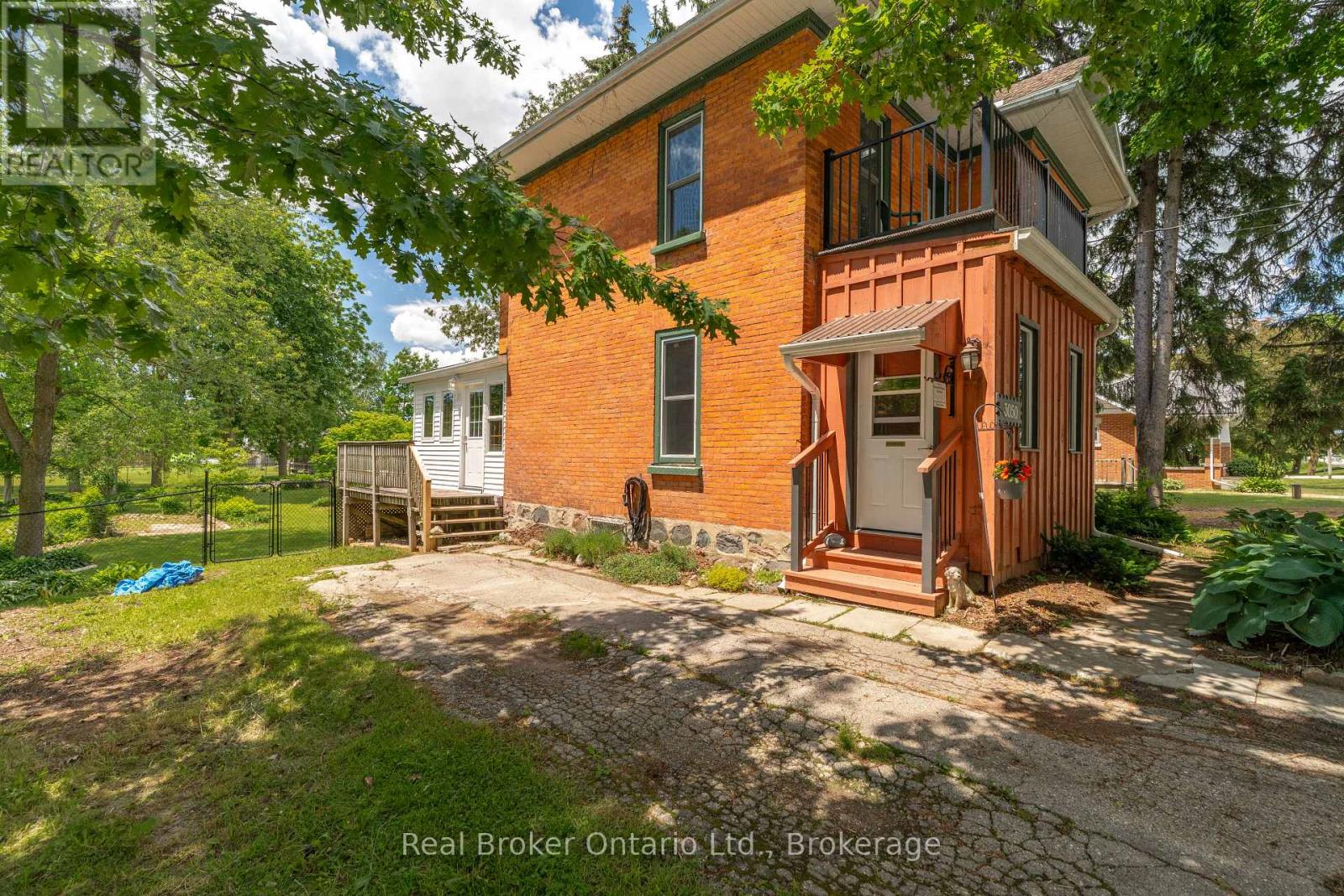 3050 Patrick Street, Howick, Ontario  N0G 1V0 - Photo 4 - X13454380