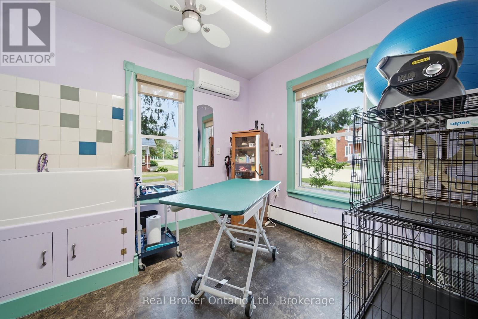 3050 Patrick Street, Howick, Ontario  N0G 1V0 - Photo 9 - X13454380