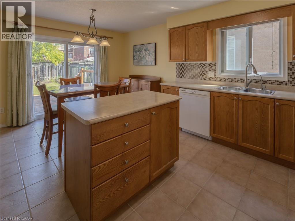 212 Sleaford Street, Waterloo, Ontario  N2J 4Z8 - Photo 10 - 40839253