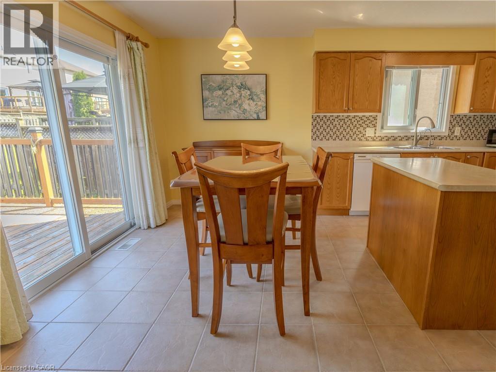 212 Sleaford Street, Waterloo, Ontario  N2J 4Z8 - Photo 11 - 40839253