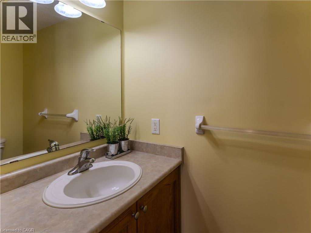 212 Sleaford Street, Waterloo, Ontario  N2J 4Z8 - Photo 12 - 40839253