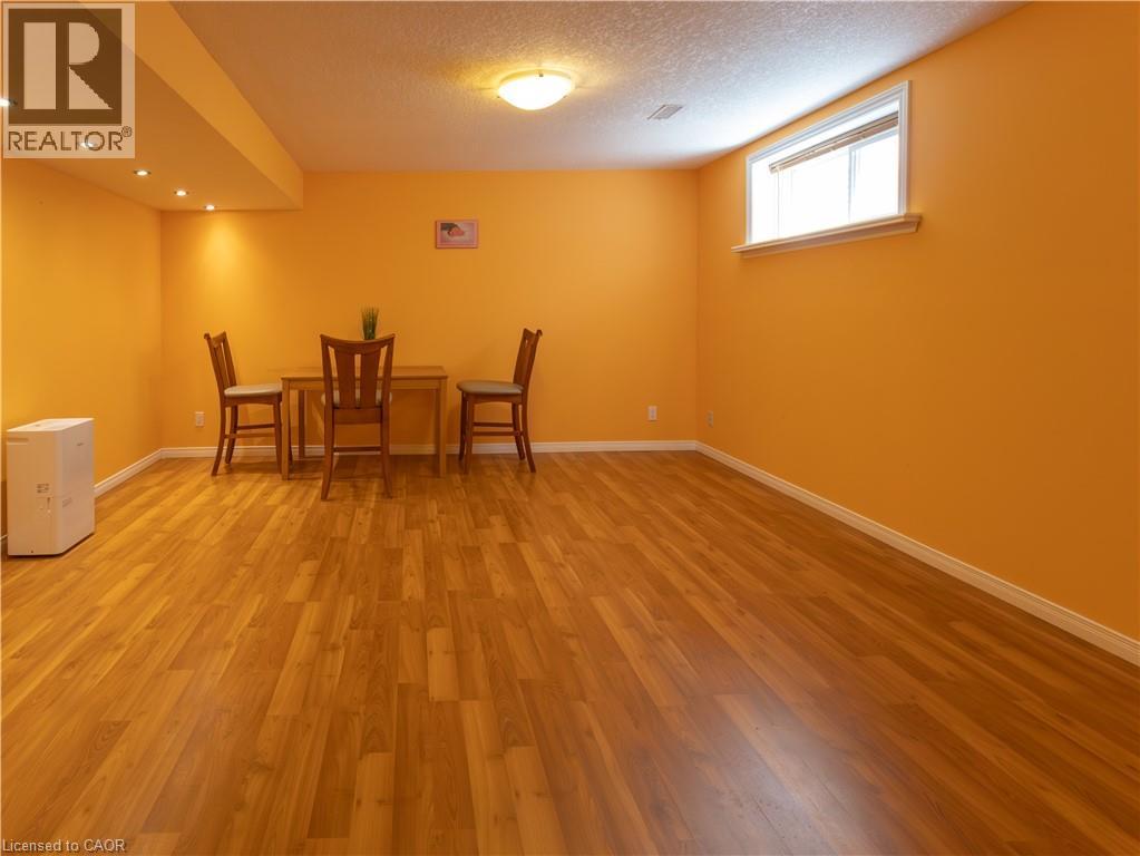 212 Sleaford Street, Waterloo, Ontario  N2J 4Z8 - Photo 32 - 40839253