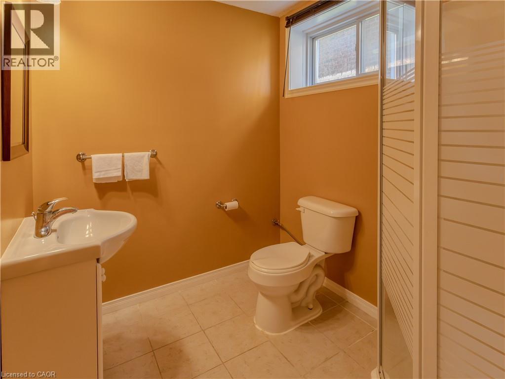 212 Sleaford Street, Waterloo, Ontario  N2J 4Z8 - Photo 38 - 40839253