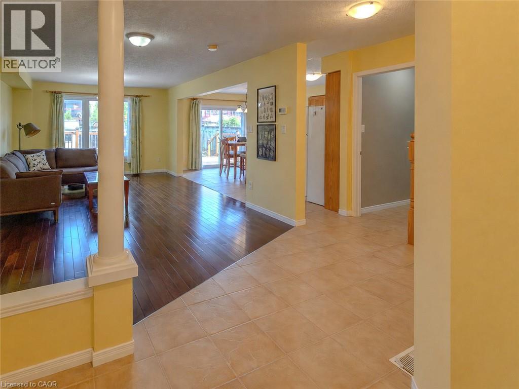 212 Sleaford Street, Waterloo, Ontario  N2J 4Z8 - Photo 4 - 40839253