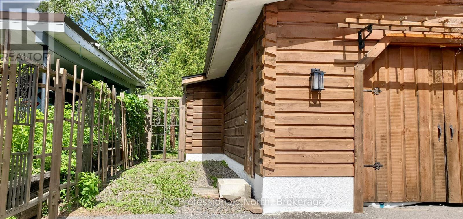 18 St. Germaine Street, Minden Hills, Ontario  K0M 2K0 - Photo 2 - X13454452