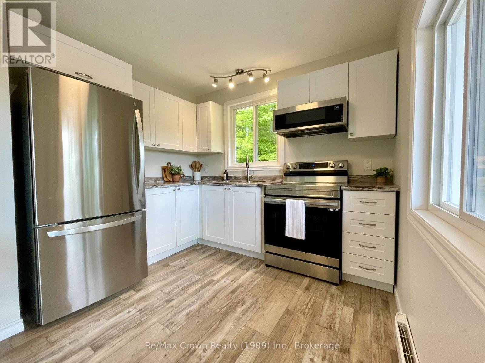 1052 Limberlost Point Road, Parry Sound Remote Area, Ontario  P0H 2R0 - Photo 10 - X13454594