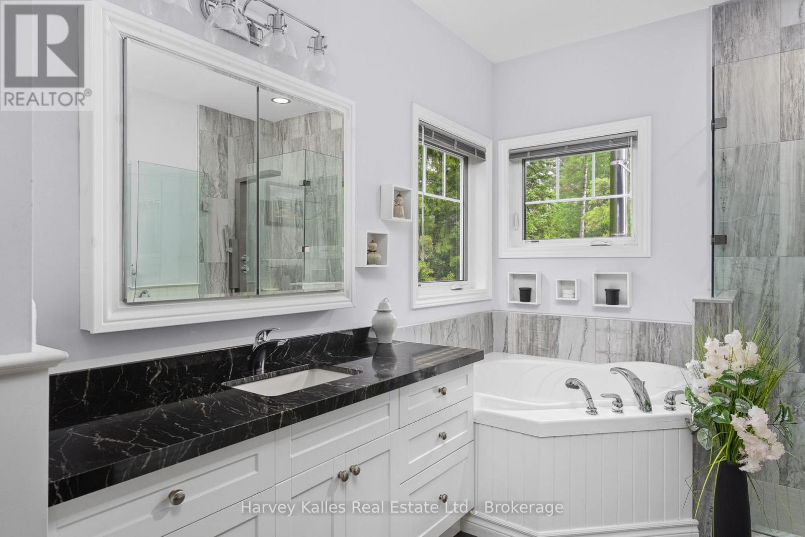 1059 Bona Vista Road, Lake Of Bays, Ontario  P1H 2J3 - Photo 22 - X13454602