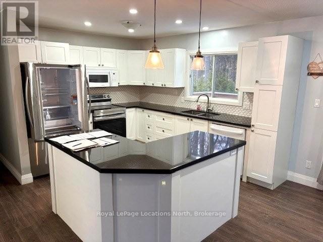 40 Rue Vanier, Tiny, Ontario  L9M 0J2 - Photo 2 - S13454966