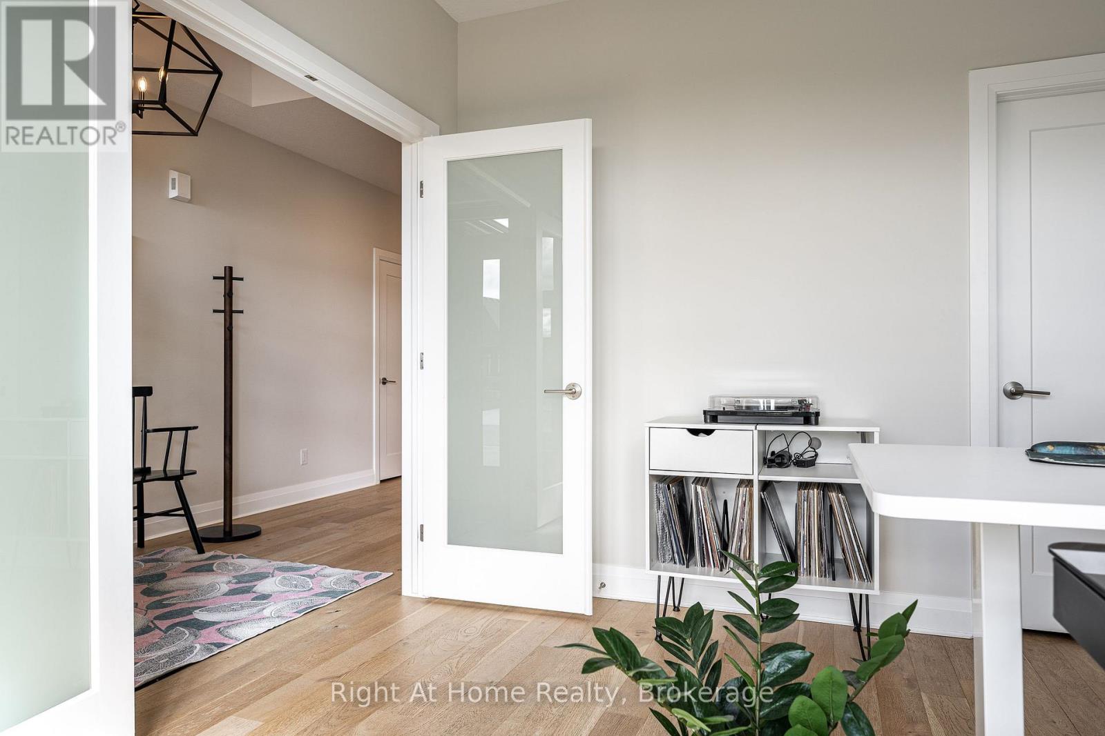 206 Orr Street, Stratford, Ontario  N5A 0J7 - Photo 6 - X13454892