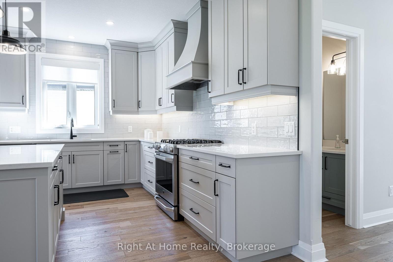 206 Orr Street, Stratford, Ontario  N5A 0J7 - Photo 8 - X13454892