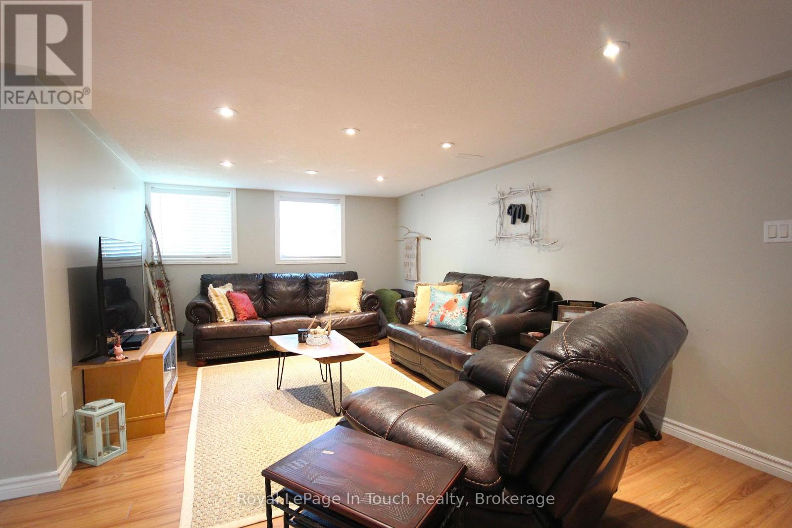 46 Long Point Road, Tay, Ontario  L0K 1E0 - Photo 4 - S13455178