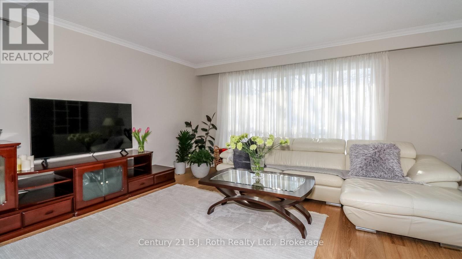 156 The Westway, Toronto, Ontario  M9P 2C1 - Photo 10 - W13455106