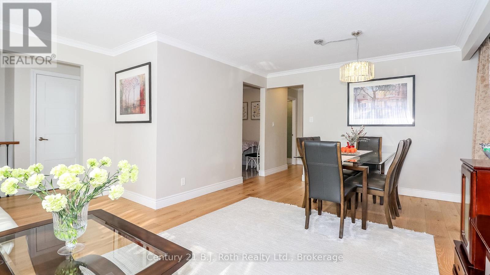 156 The Westway, Toronto, Ontario  M9P 2C1 - Photo 12 - W13455106