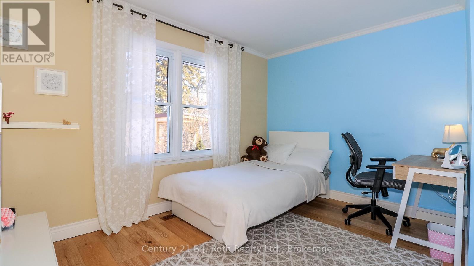 156 The Westway, Toronto, Ontario  M9P 2C1 - Photo 18 - W13455106