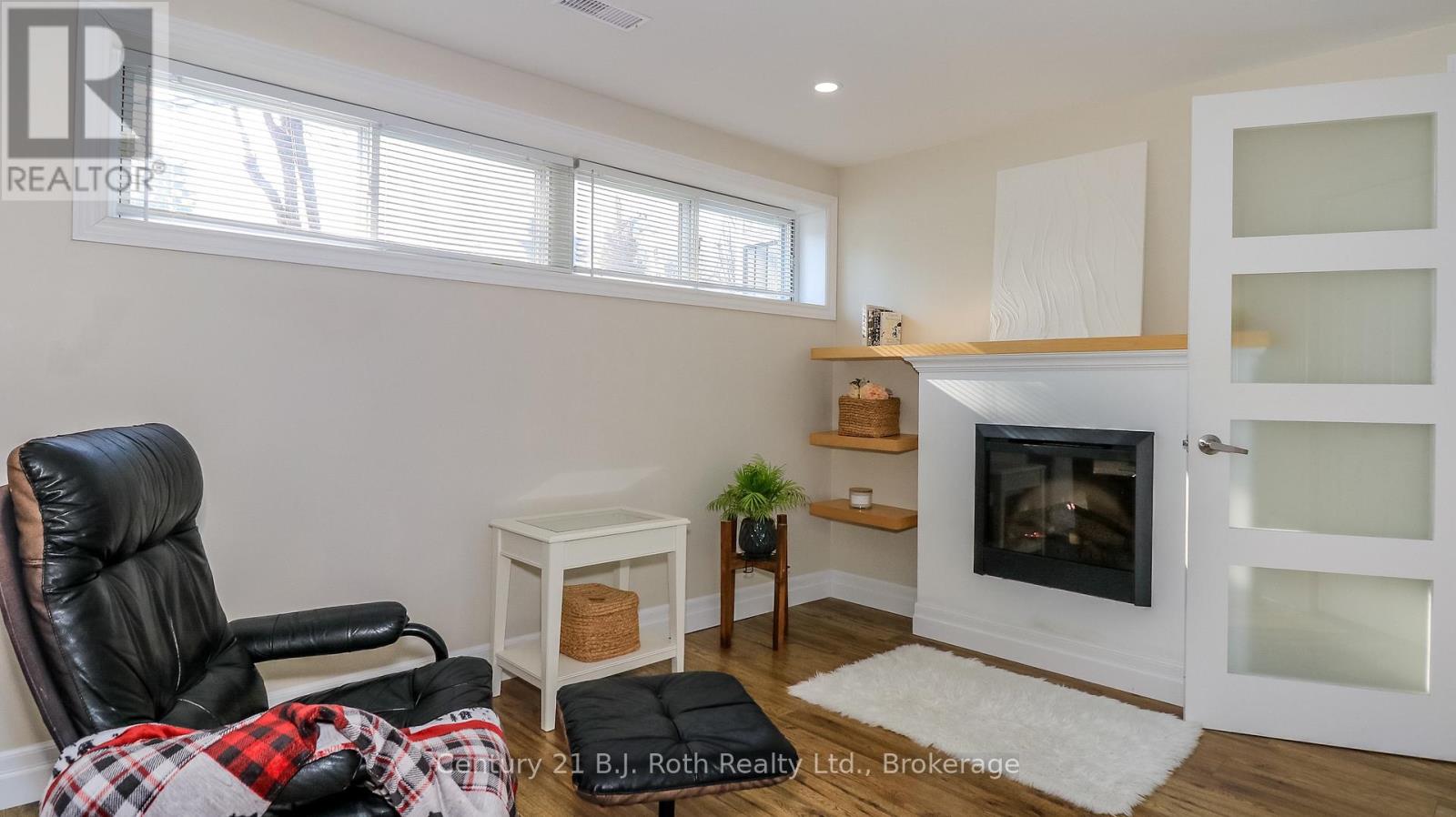 156 The Westway, Toronto, Ontario  M9P 2C1 - Photo 20 - W13455106