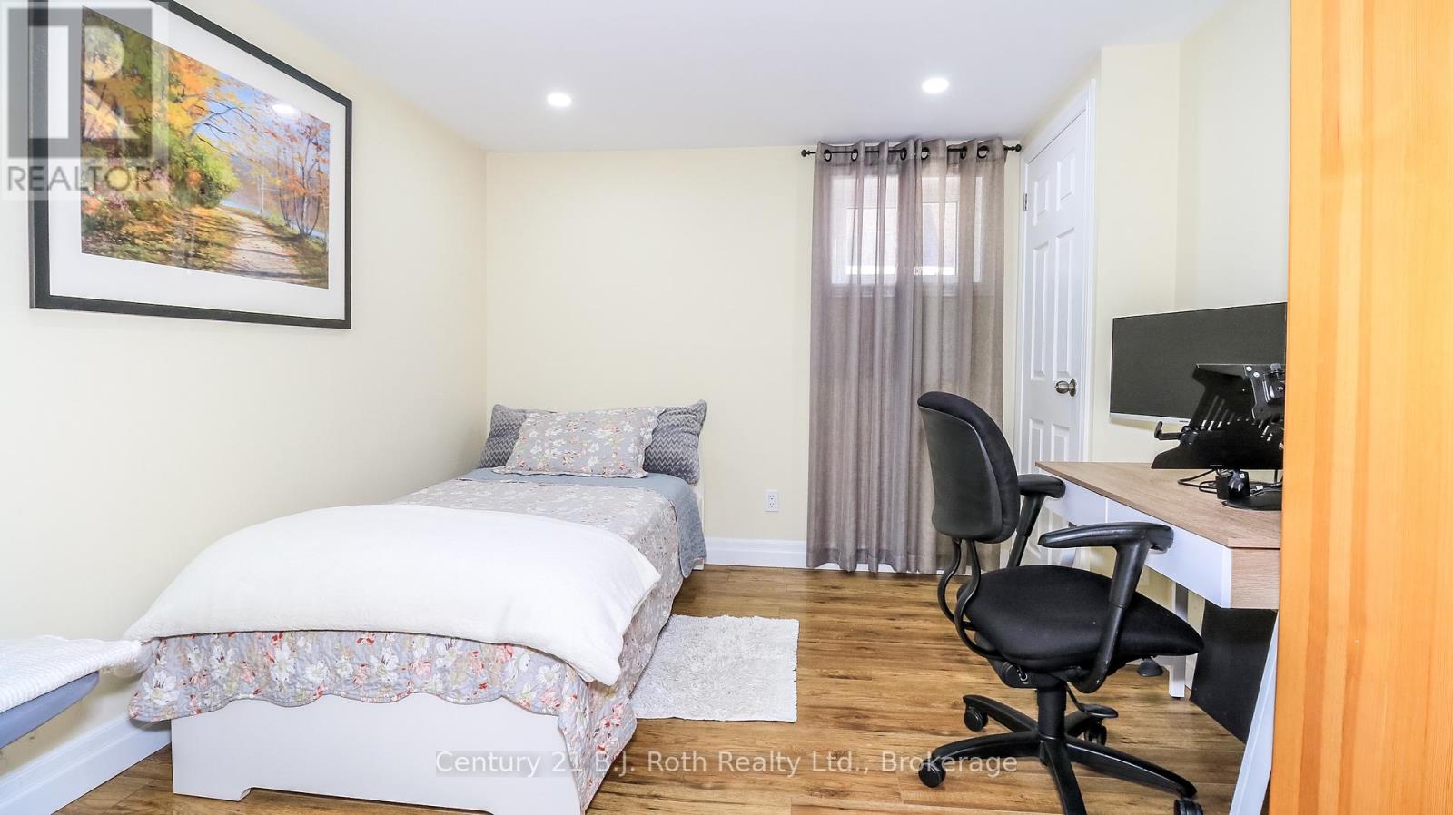 156 The Westway, Toronto, Ontario  M9P 2C1 - Photo 22 - W13455106