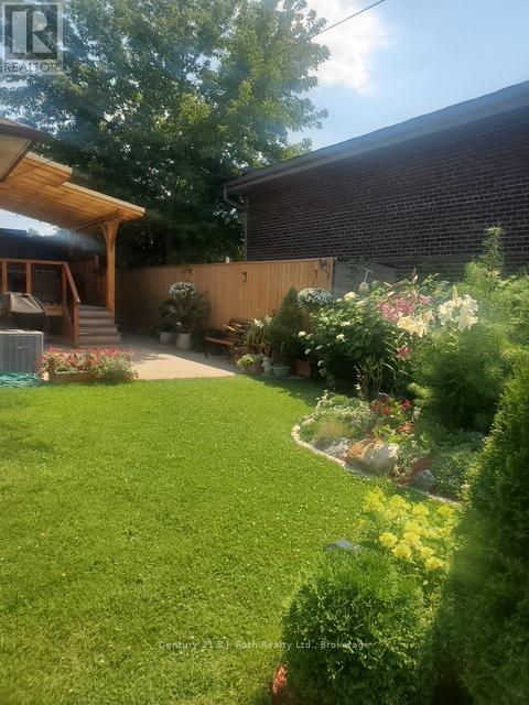 156 The Westway, Toronto, Ontario  M9P 2C1 - Photo 28 - W13455106