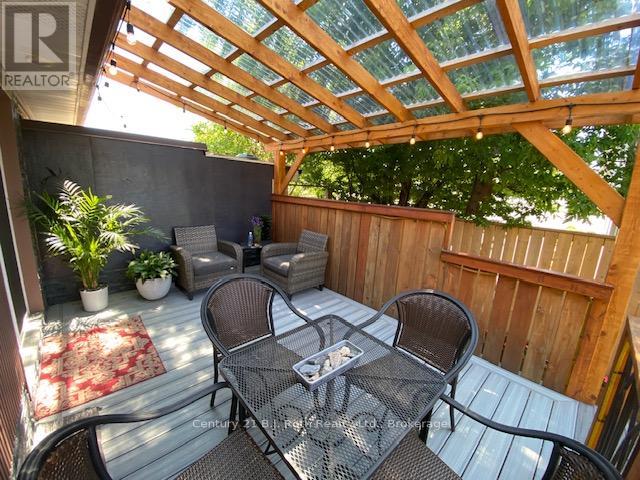 156 The Westway, Toronto, Ontario  M9P 2C1 - Photo 6 - W13455106