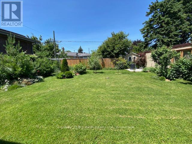 156 The Westway, Toronto, Ontario  M9P 2C1 - Photo 7 - W13455106