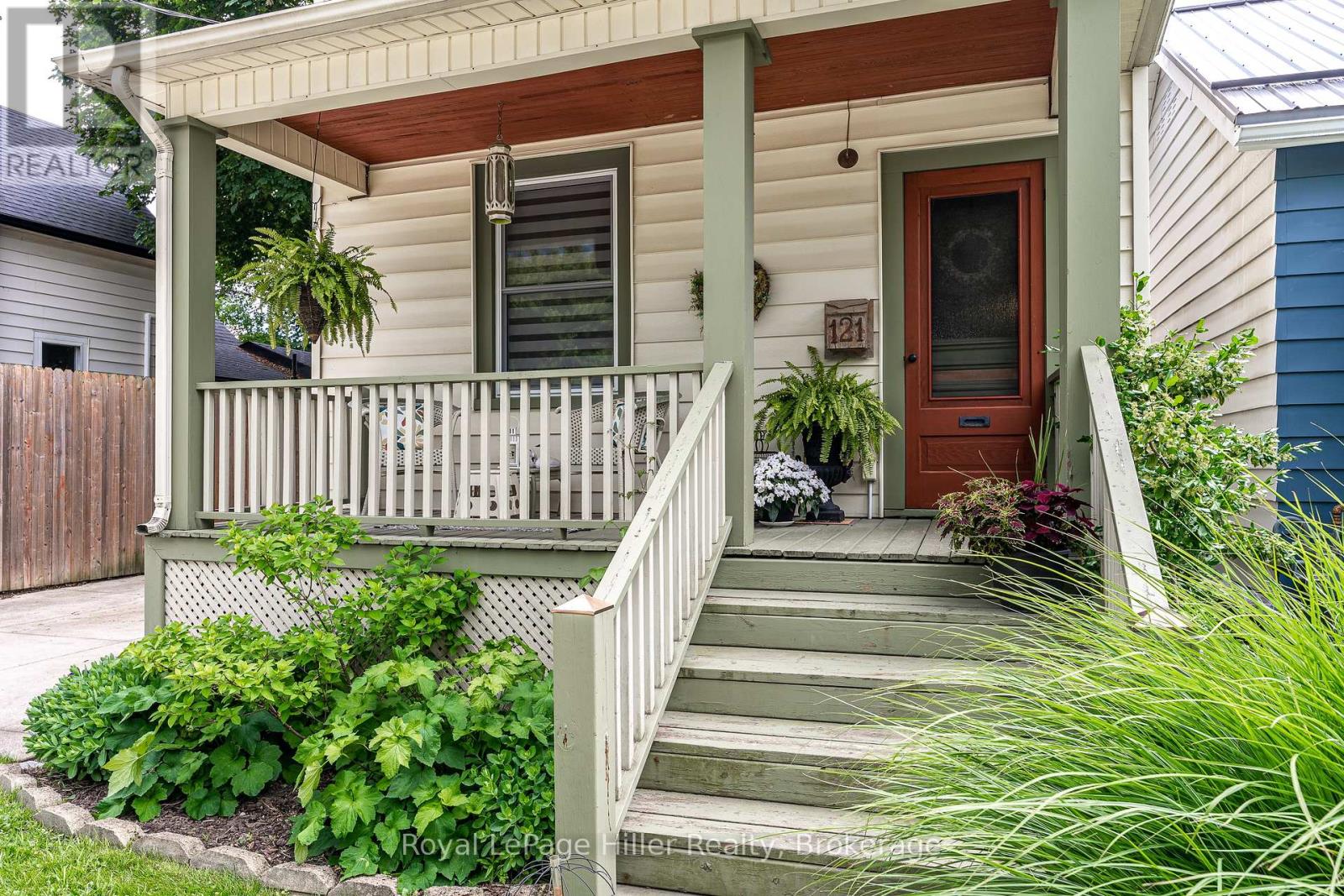 121 Milton Street, Stratford, Ontario  N5A 3V2 - Photo 2 - X13455138