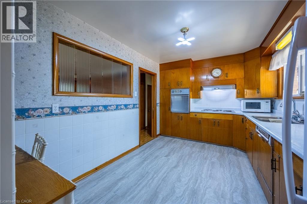 631 Peel Street, Delhi, Ontario  N4B 2H3 - Photo 9 - 40840283