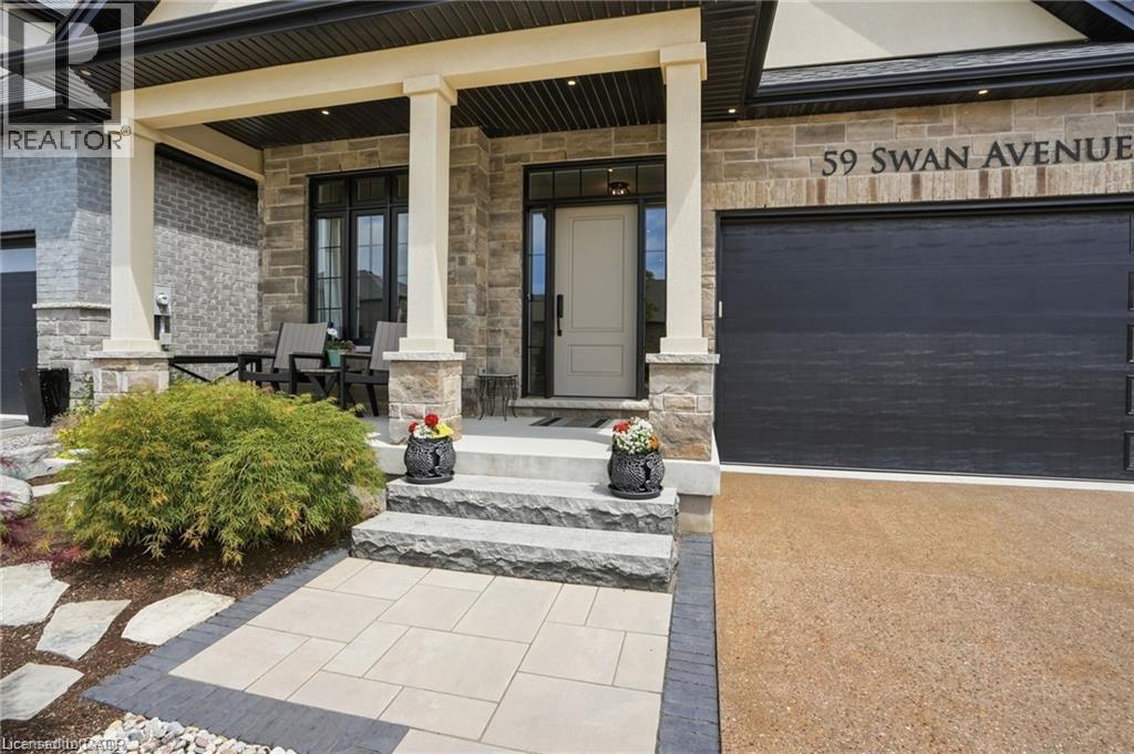 59 Swan Avenue, Fonthill, Ontario  L3E 0B1 - Photo 4 - 40839589