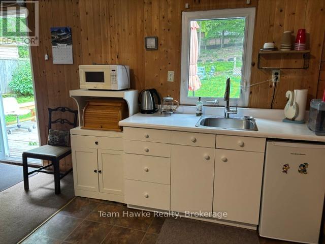 48 Mcarthur Drive, Penetanguishene, Ontario  L9M 1W9 - Photo 6 - S13455582