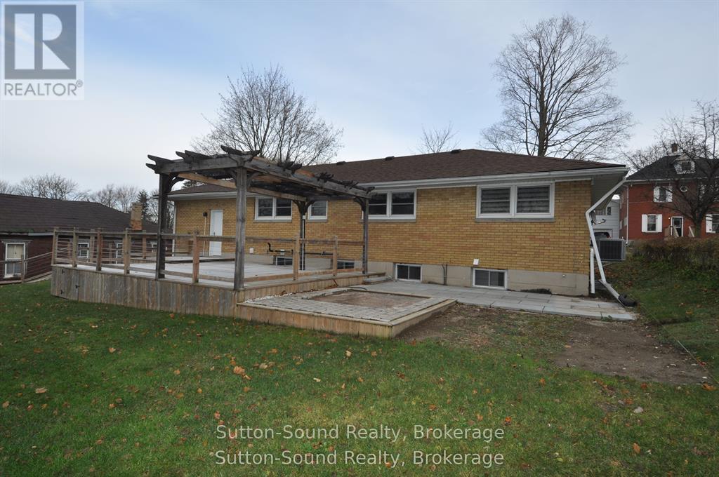 10 Brownlee Street S, South Bruce, Ontario  N0G 2S0 - Photo 3 - X13455538