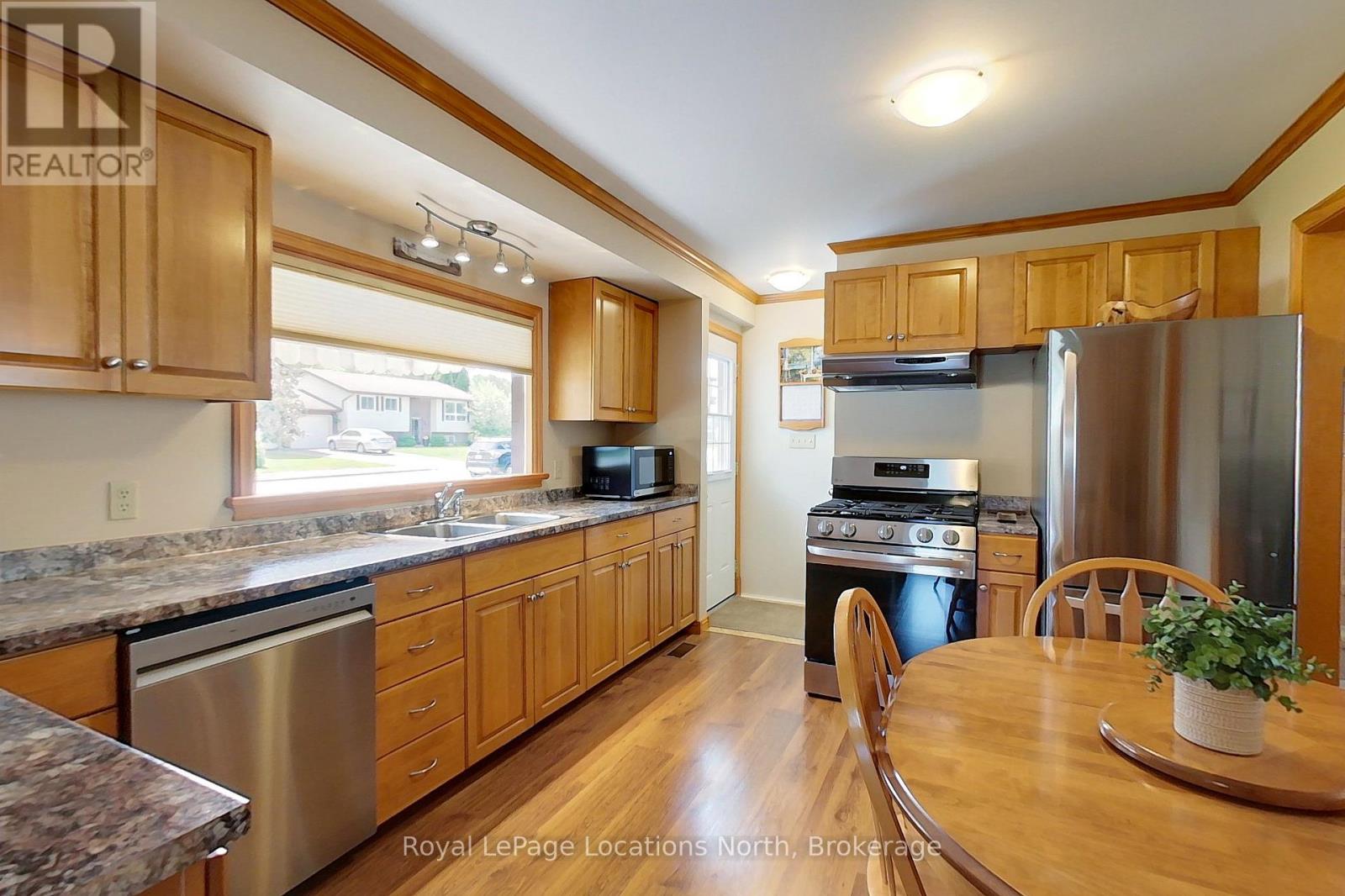 58 Union Street, Meaford, Ontario  N4L 1E6 - Photo 11 - X13455900