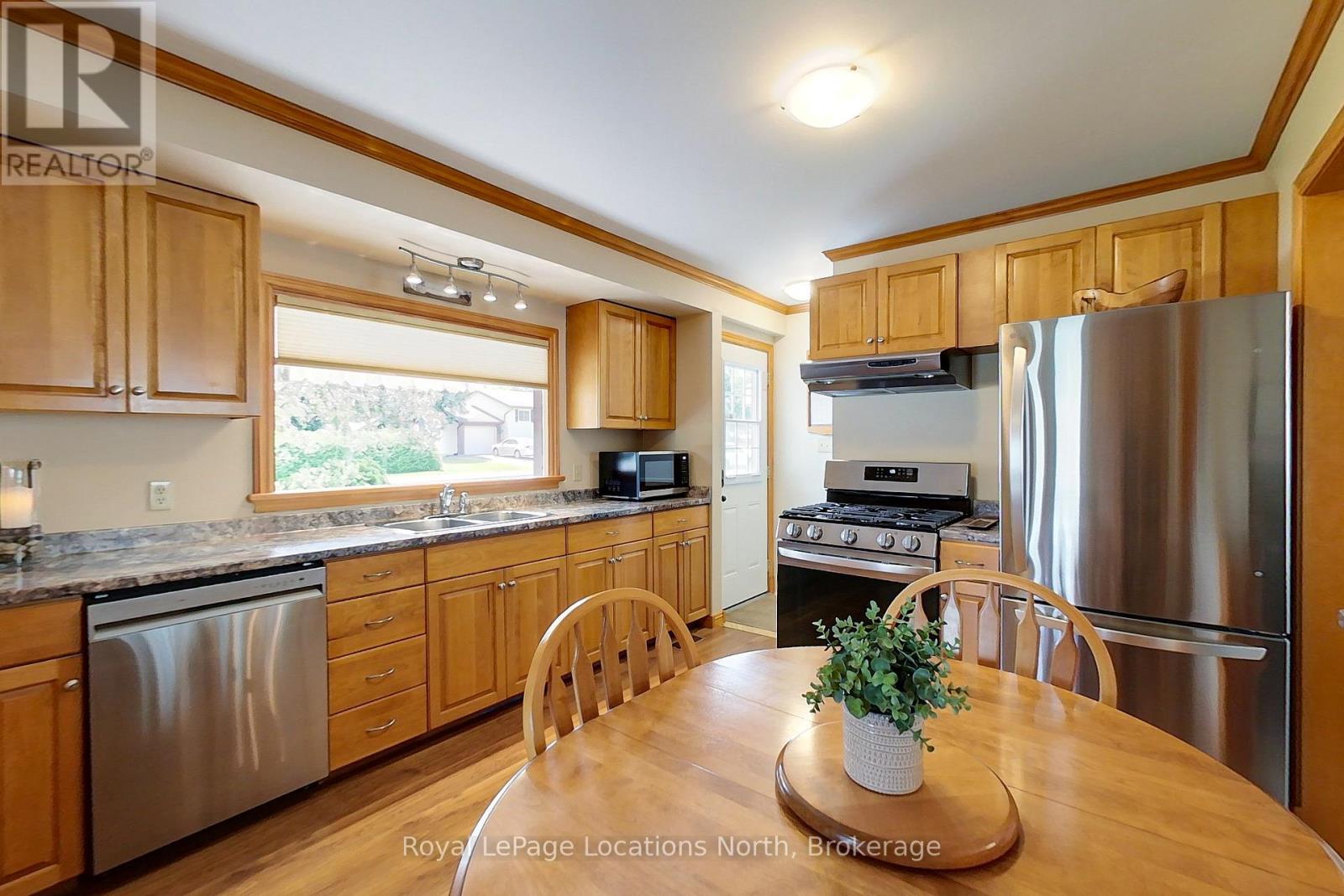 58 Union Street, Meaford, Ontario  N4L 1E6 - Photo 13 - X13455900