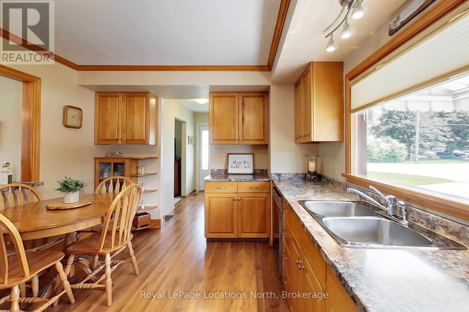 58 Union Street, Meaford, Ontario  N4L 1E6 - Photo 16 - X13455900