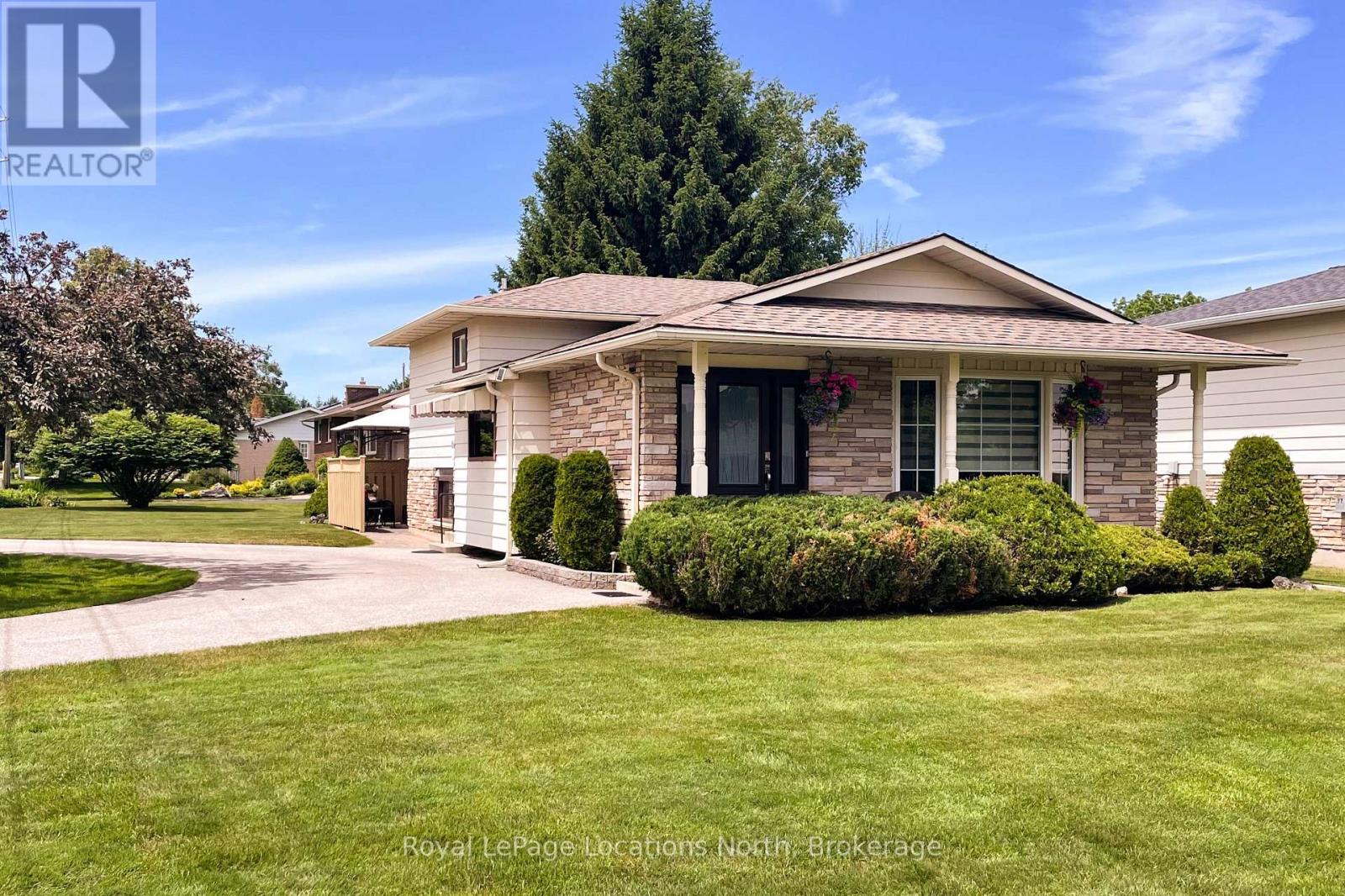 58 Union Street, Meaford, Ontario  N4L 1E6 - Photo 2 - X13455900