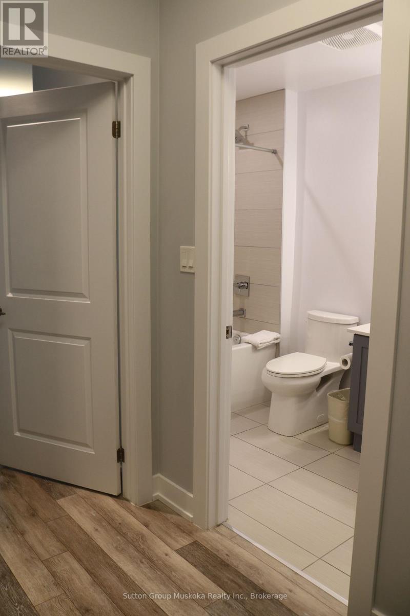 208 - 25 Pen Lake Point Road, Huntsville, Ontario  P1H 1A9 - Photo 12 - X13456132