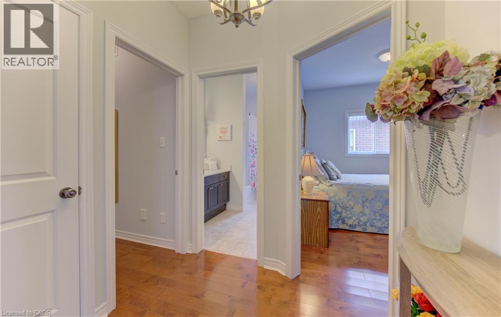 369 Zeller Drive, Kitchener, Ontario  N2A 0A3 - Photo 8 - 40840540