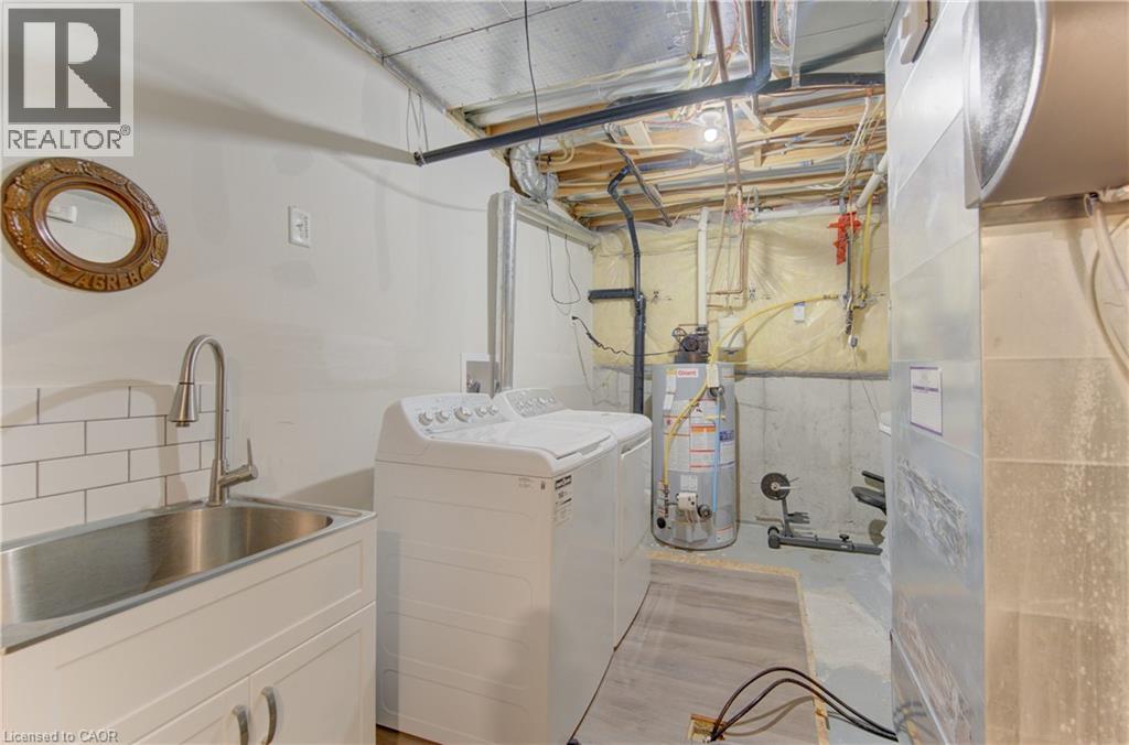 369 Zeller Drive, Kitchener, Ontario  N2A 0A3 - Photo 34 - 40840535