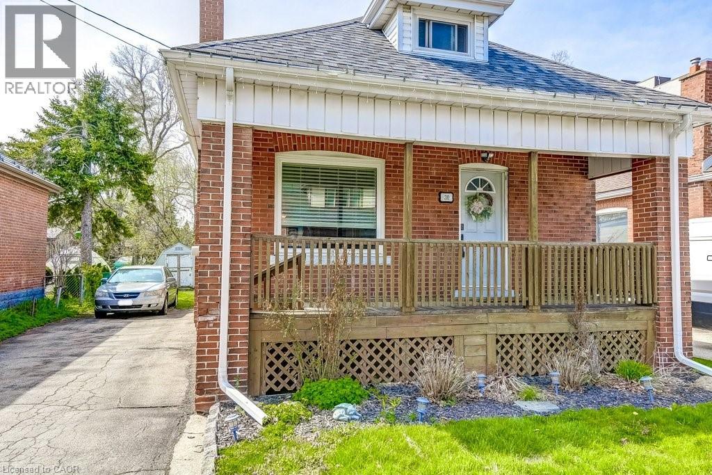 30 East 15th Street, Hamilton, Ontario  L9A 4E7 - Photo 2 - 40840767