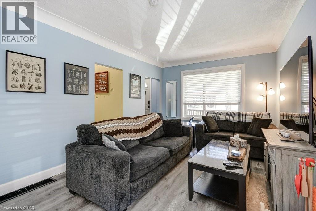 30 East 15th Street, Hamilton, Ontario  L9A 4E7 - Photo 8 - 40840767