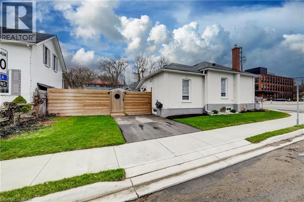 19 Cedar Street, Cambridge, Ontario  N1S 1T8 - Photo 46 - 40840691