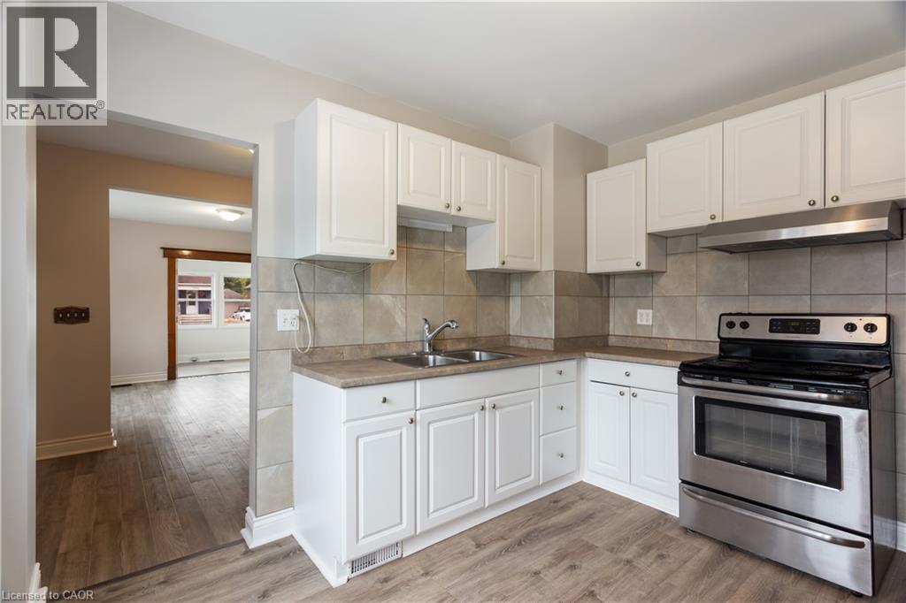 5155 Bridge Street, Niagara Falls, Ontario  L2E 2T2 - Photo 12 - 40840735