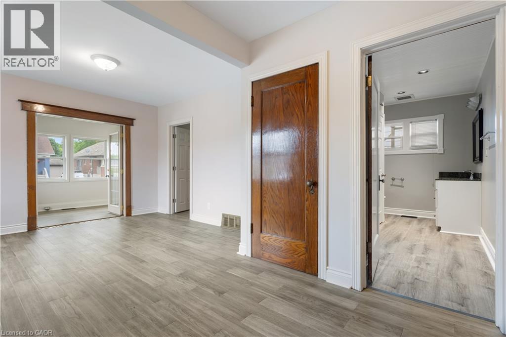 5155 Bridge Street, Niagara Falls, Ontario  L2E 2T2 - Photo 14 - 40840735