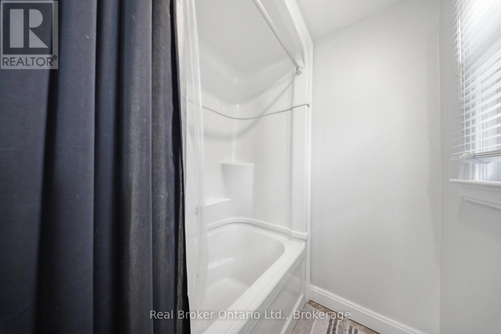 175 Grand River Avenue, Brantford, Ontario  N3T 4X7 - Photo 17 - X13457450