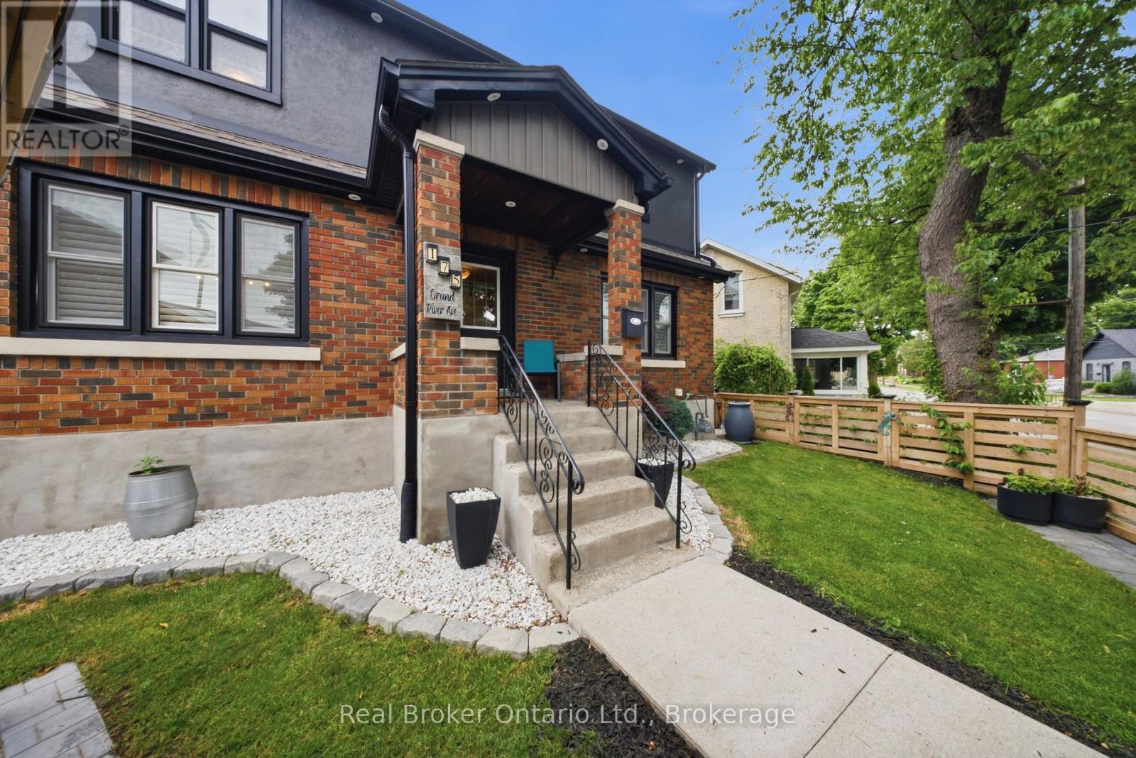 175 Grand River Avenue, Brantford, Ontario  N3T 4X7 - Photo 2 - X13457450