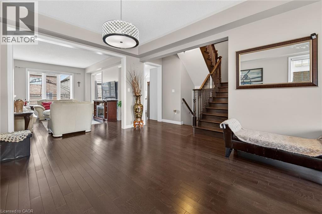 44 Matteo Trail, Hamilton, Ontario  L9B 0E6 - Photo 11 - 40840831