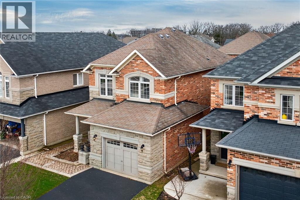 44 Matteo Trail, Hamilton, Ontario  L9B 0E6 - Photo 3 - 40840831