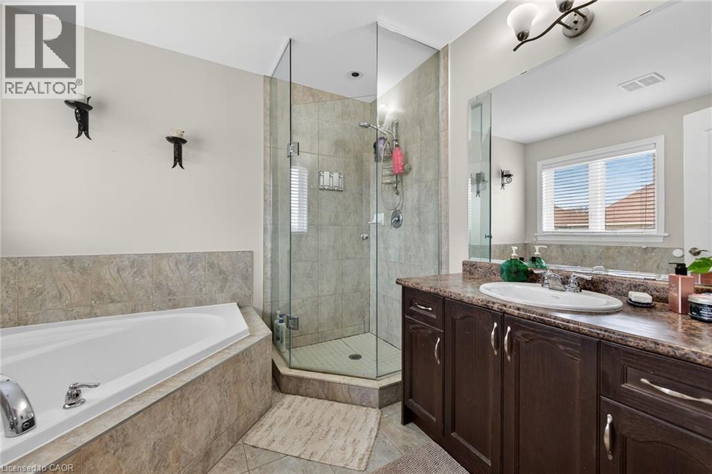 44 Matteo Trail, Hamilton, Ontario  L9B 0E6 - Photo 39 - 40840831